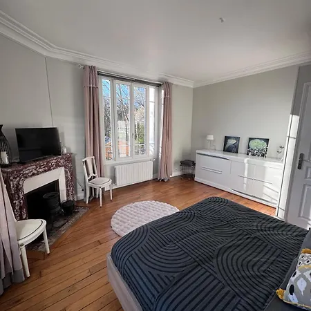 Bel Proche Apartment Quincy-Voisins